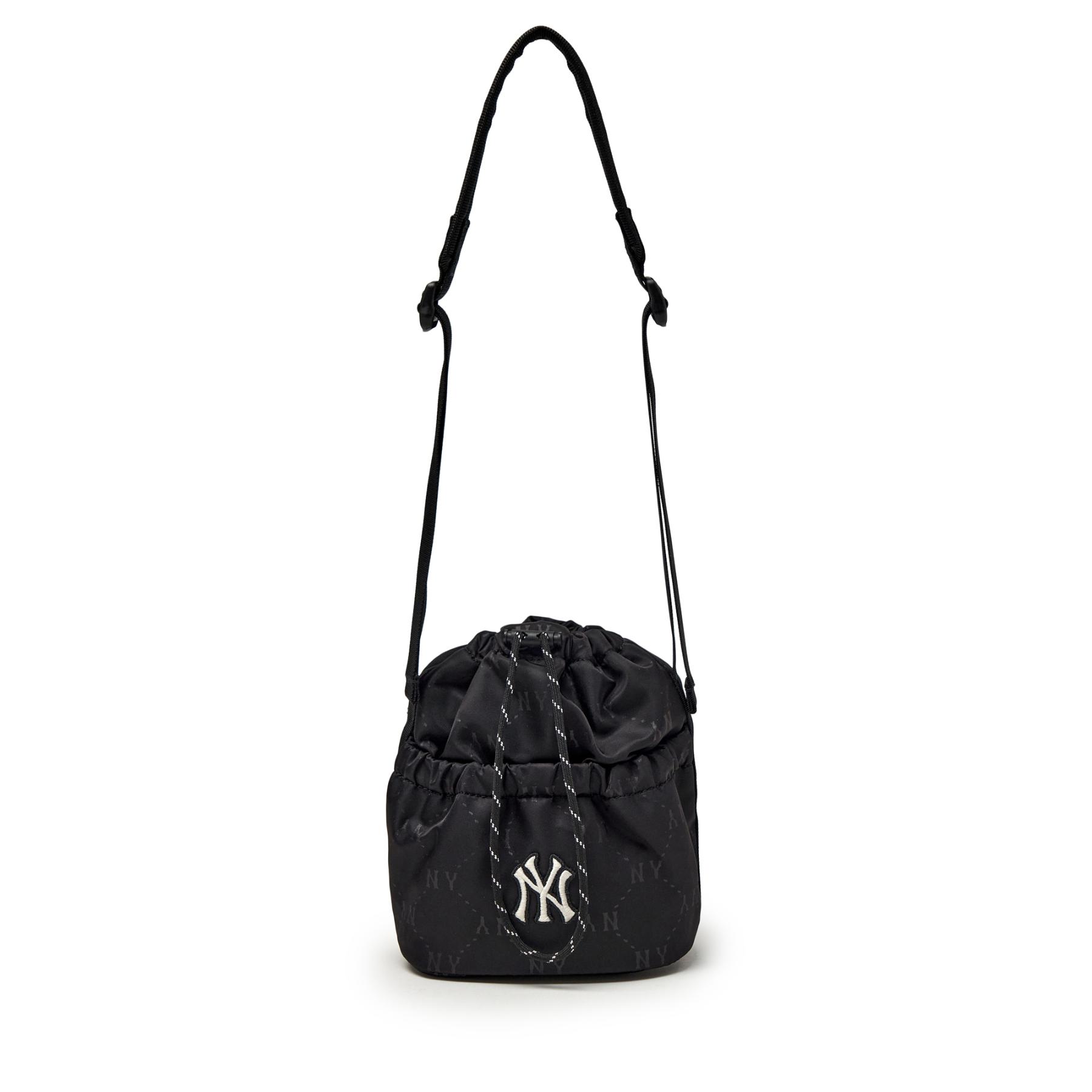 [MLB] Dia Monogram Sportive Mini Cross Bag★ 大人気★ DIA MONOGRAM SPORTIVE MINI CROSS BAG 單肩包紐約洋基隊