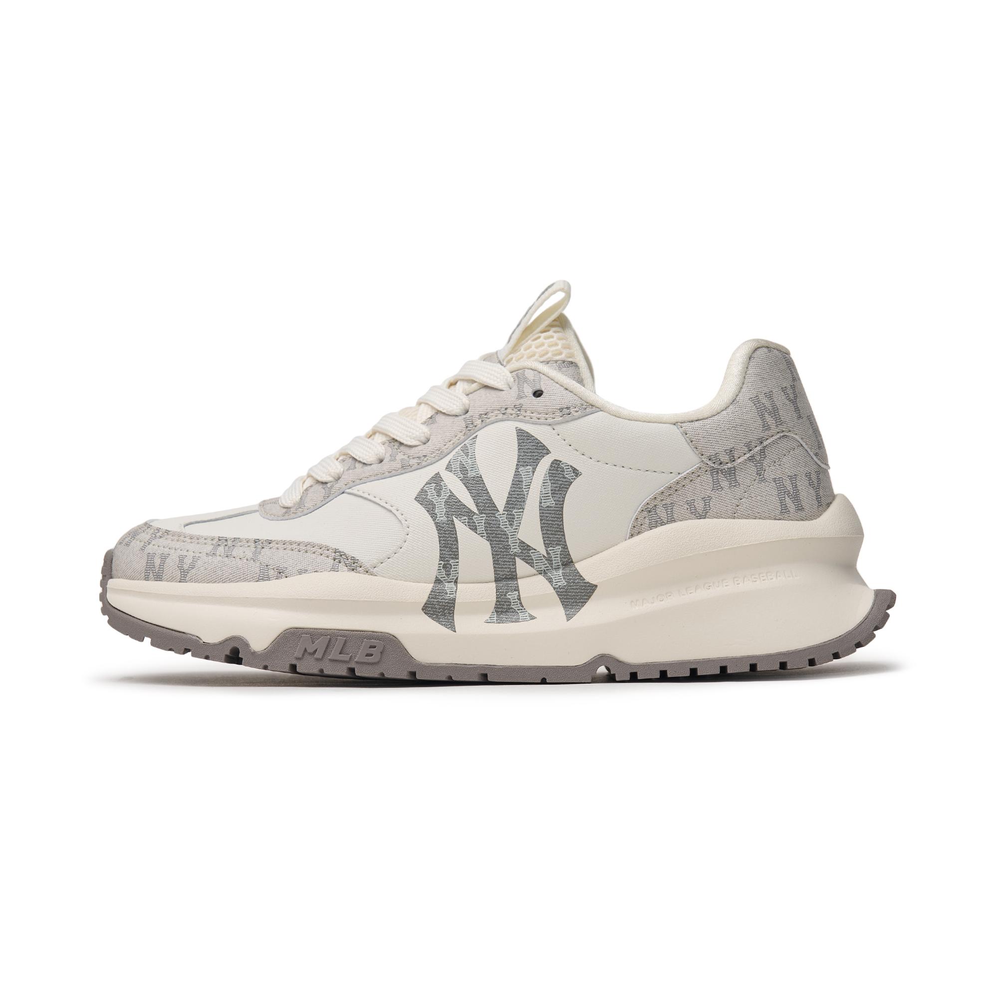 MLB公式正規品 Filder Runner Denim NY (Grey) CHUNKY RUNNER DENIM MONOGRAM NEW YORK YANKEES (3ARNCRD4N