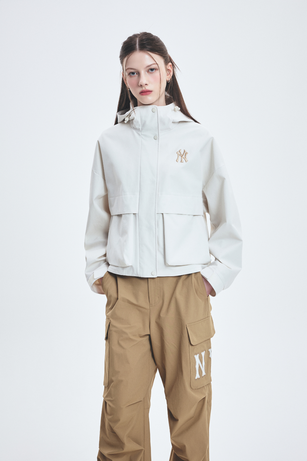 ジャケット MLB Women's Gopcore Basic 2L Windbreaker NY MgCream 3FWJB015 WOMEN'S GORPCORE BASIC 2L WINDBREAKER NEW YORK YANKEES