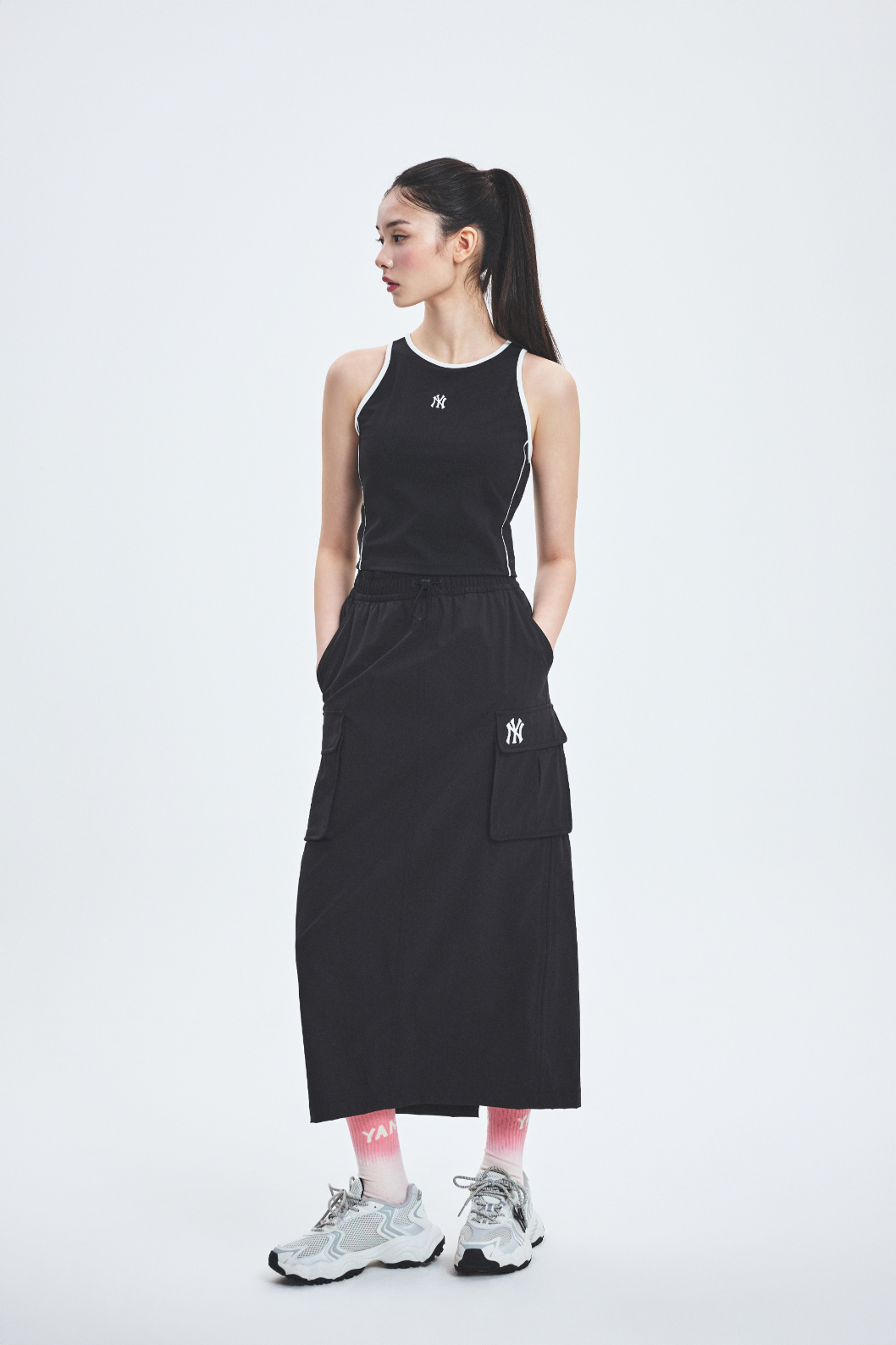 【MLB】 Basic Gofcore Nylon Cargo Long Skirt /追跡付 Chân Váy MLB Basic Gofcore Nylon Cargo Long Skirt New York