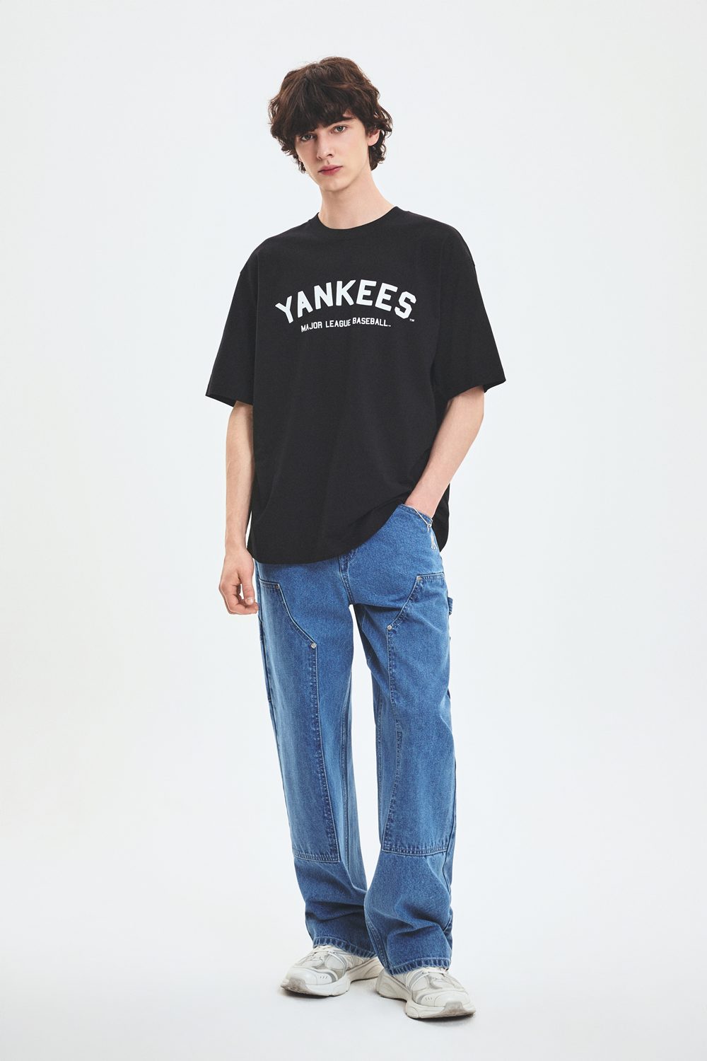 ☆MLB Korea☆ Varsity Big Logo Overfit Short Sleeve T-Shirt 8800276189056_01_61ecbee9-4c58