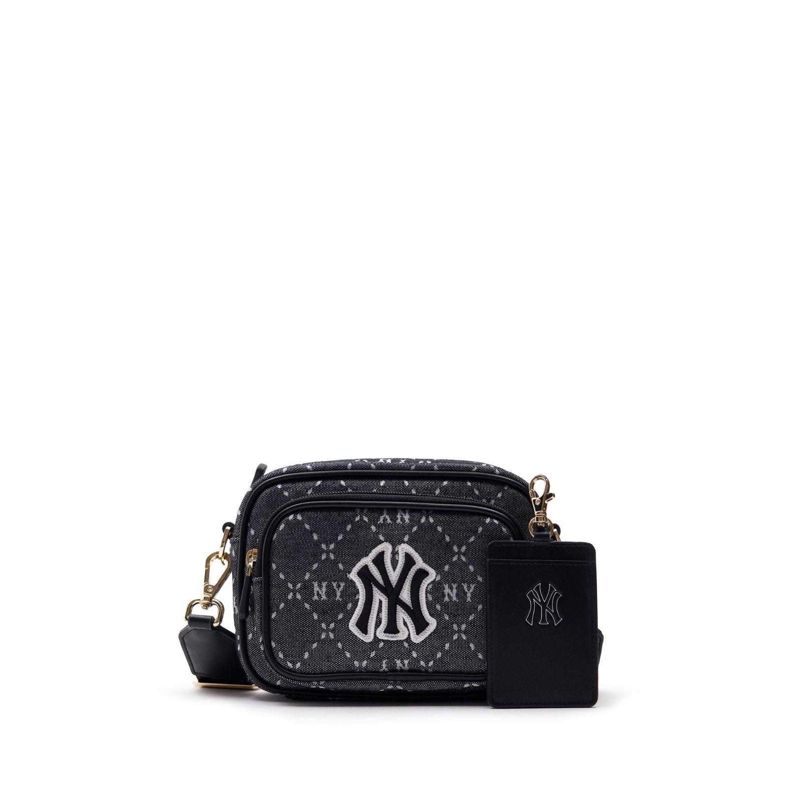 MLB Korea - Monogram Crayon Hip Sack Bag