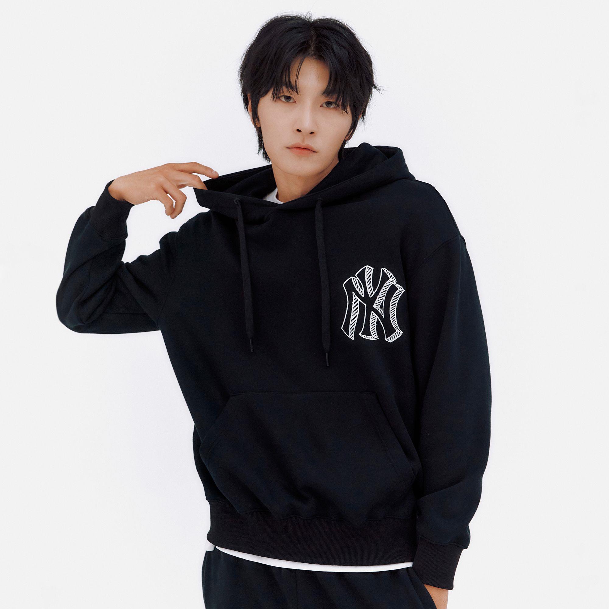 BASIC MEGA LOGO OVERFIT BRUSHED HOODIE NEW YORK YANKEES (3AHDB0336-50BKS)