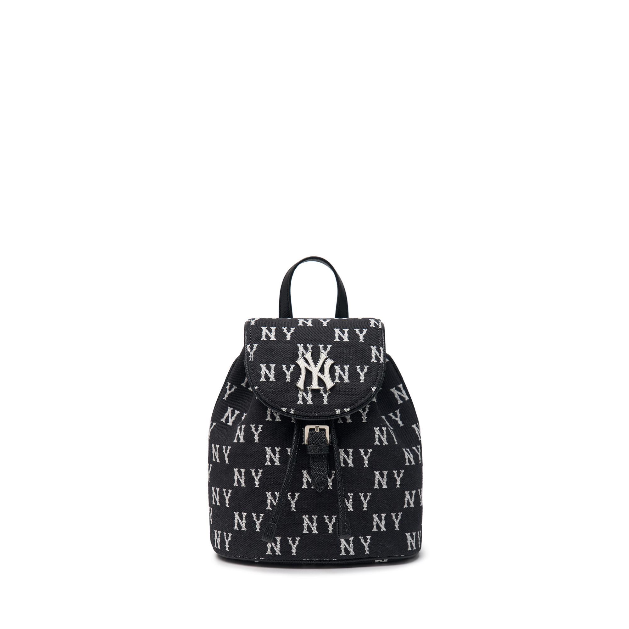 MLB モノグラム ヒップサック NY (Black) MLB