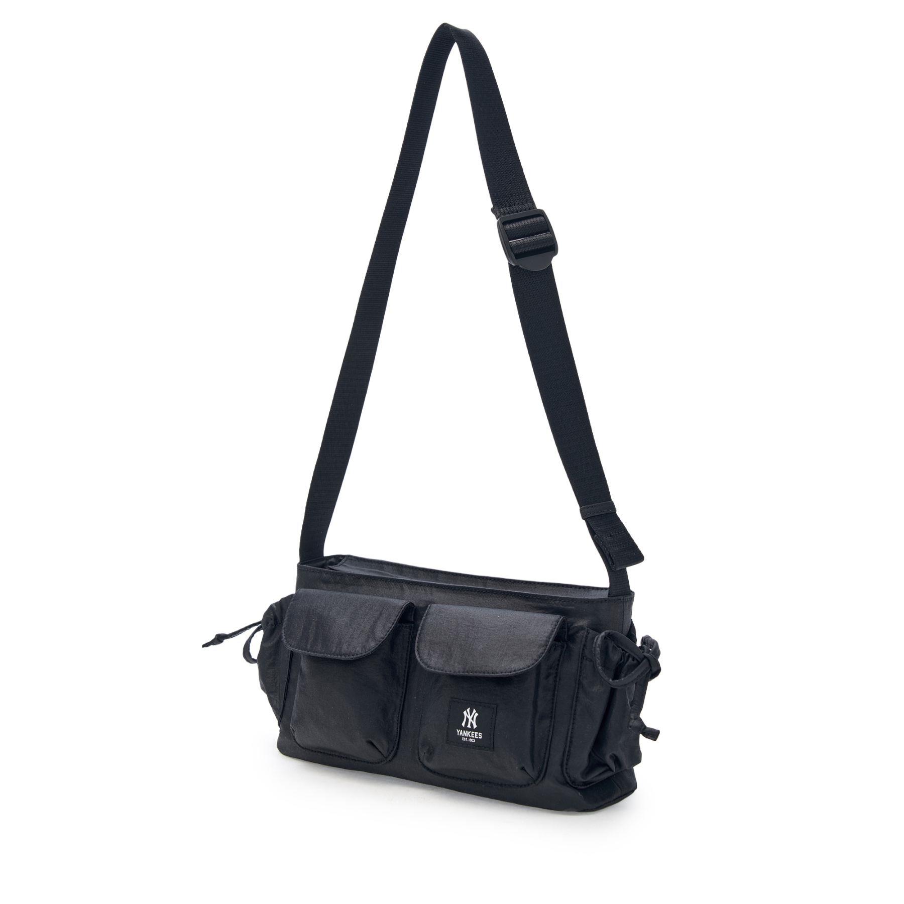 ★韓国の人気★【MLB】★Varsity nylon messenger ba.g★ MLB Korea HK 官方網上商店