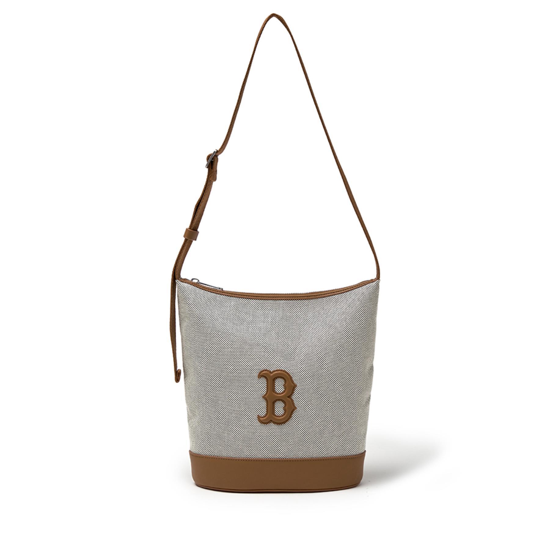 MLB ベーシック シルバー ホーボーバッグ NY (Silver) Jual MLB Bag Terlengkap & Harga Terbaru Agustus 2025