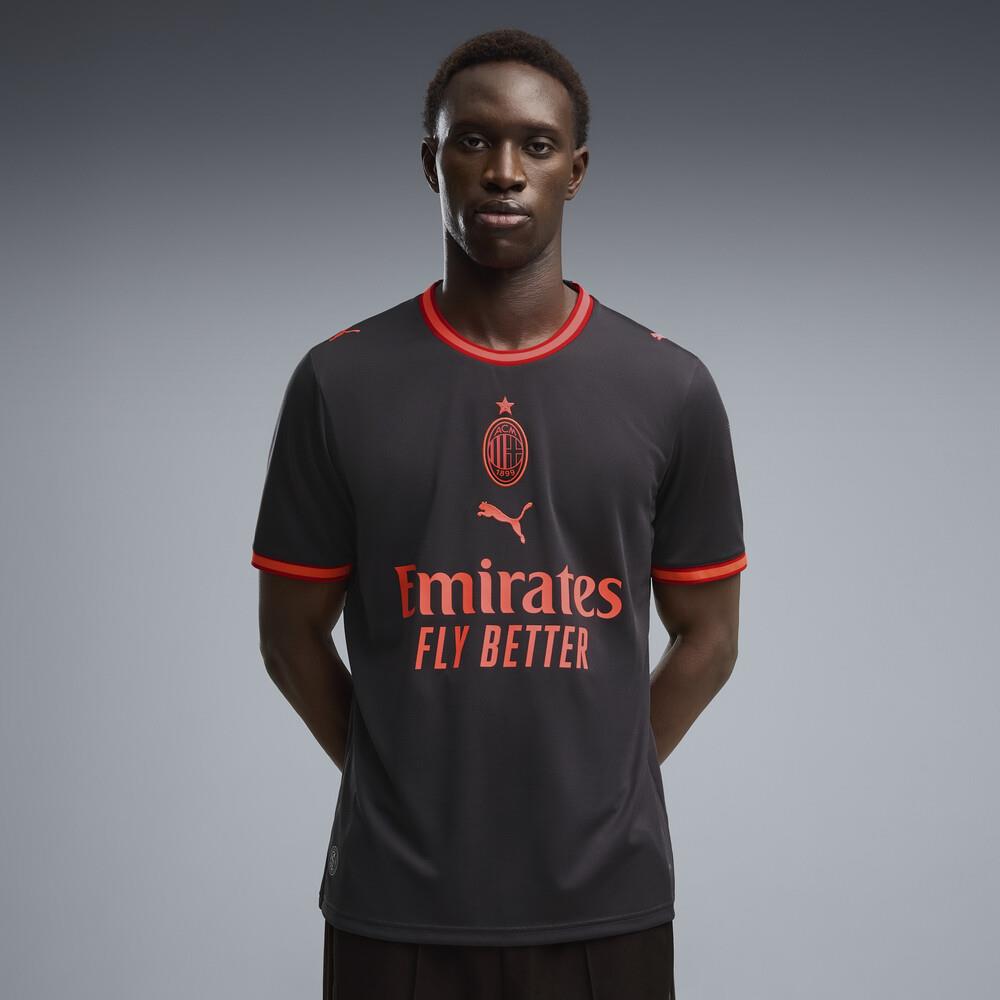 Football Apparel | PUMA