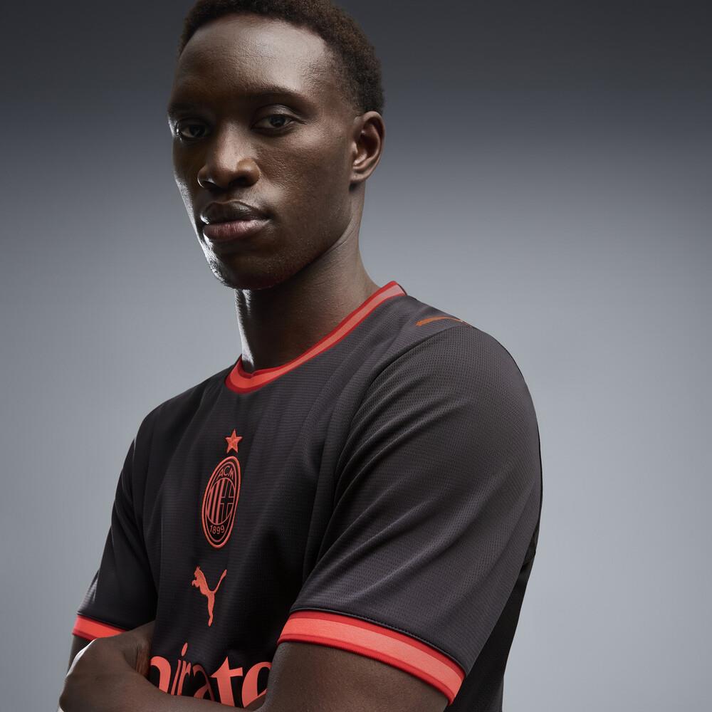 Football Apparel | PUMA