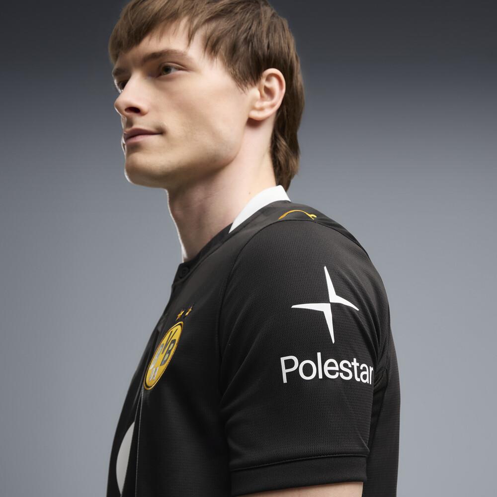 Football Apparel | PUMA