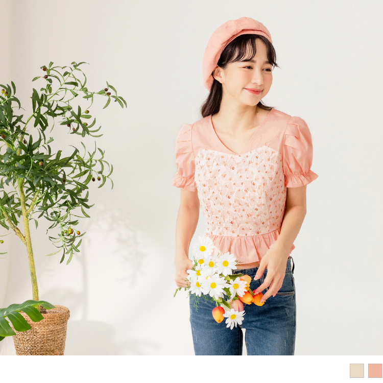 OB 小V臉．V領高含棉印花拼接拋袖短版上衣 OBAB17234