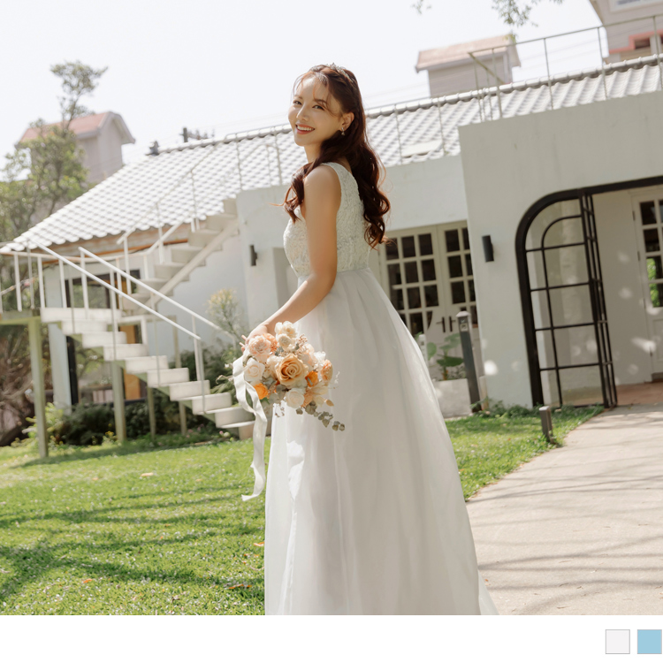 OB 花葉蕾絲拼接V領無袖落地長襬輕婚紗 OBDA9723 SS23