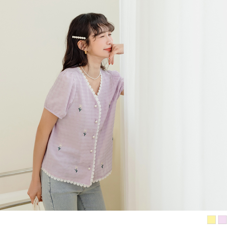 OB V領蕾絲邊珍珠釦開襟上衣 OBAB18371 SS23