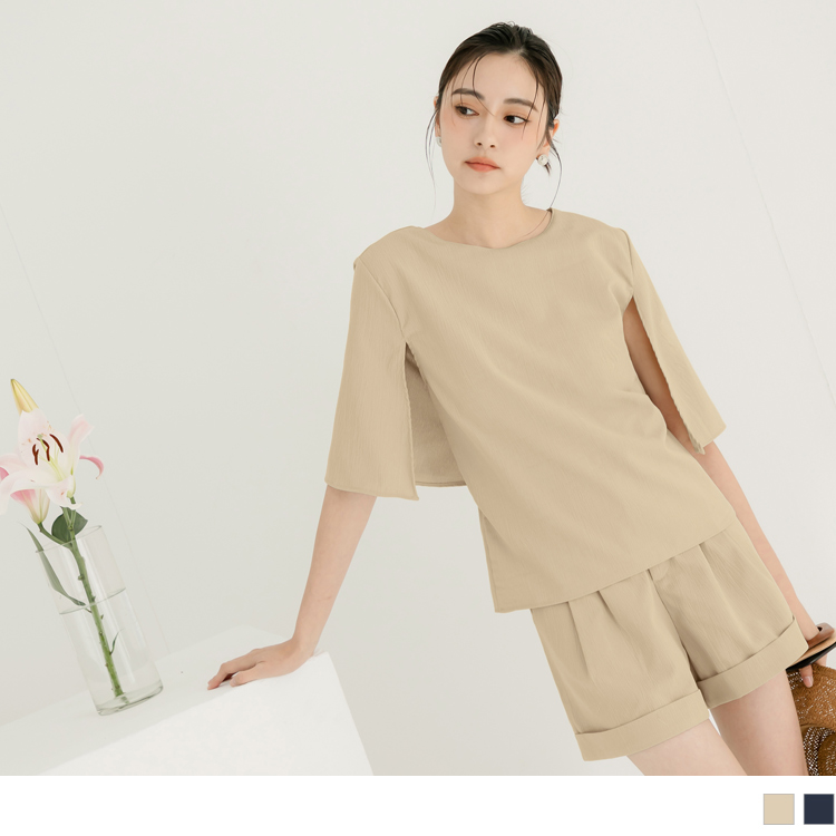 OB 圓領造型傘袖上衣 OBAB18780 SS23