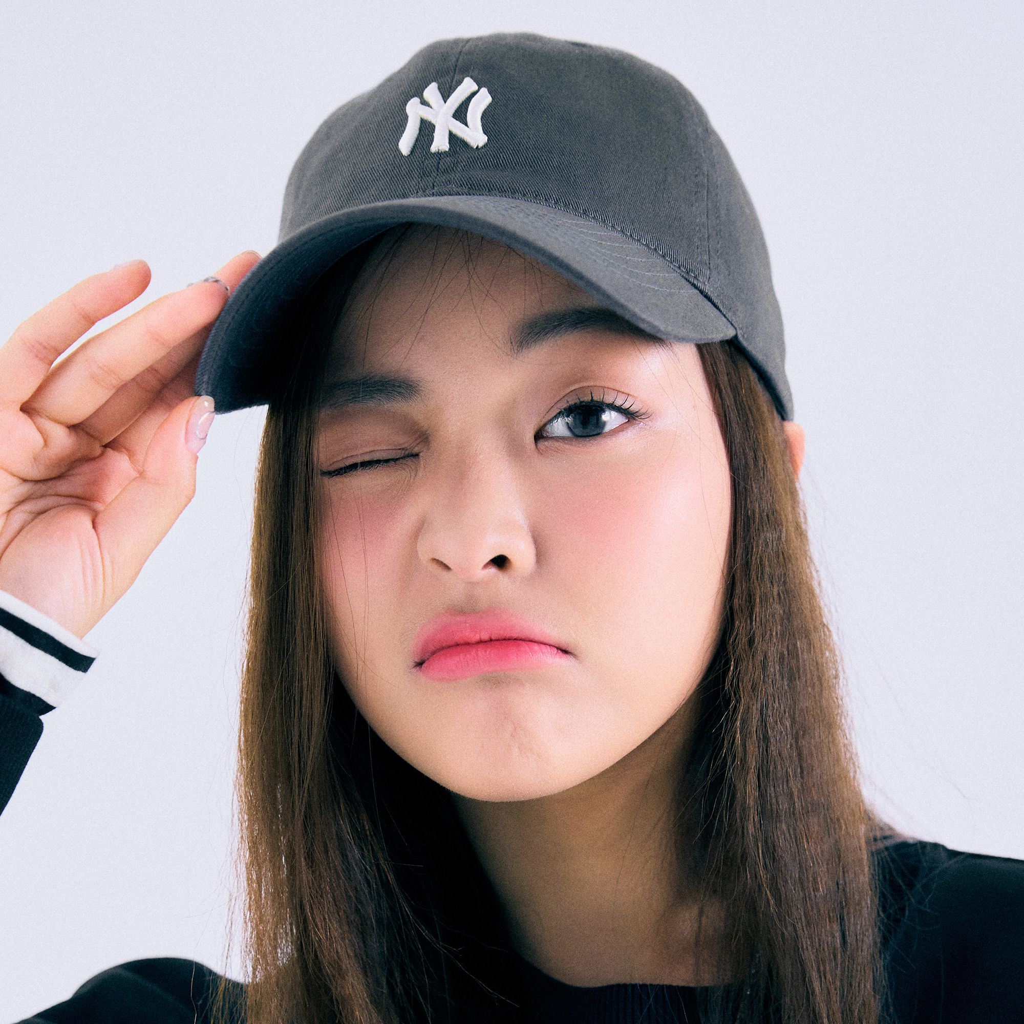 ROOKIE UNSTRUCTURED BALL CAP NEW YORK YANKEES (3ACP7701N