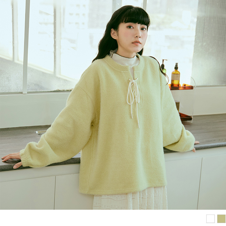 OB 毛絨感寬鬆V領綁帶鬆緊拋袖上衣 OBAB19219 FW23