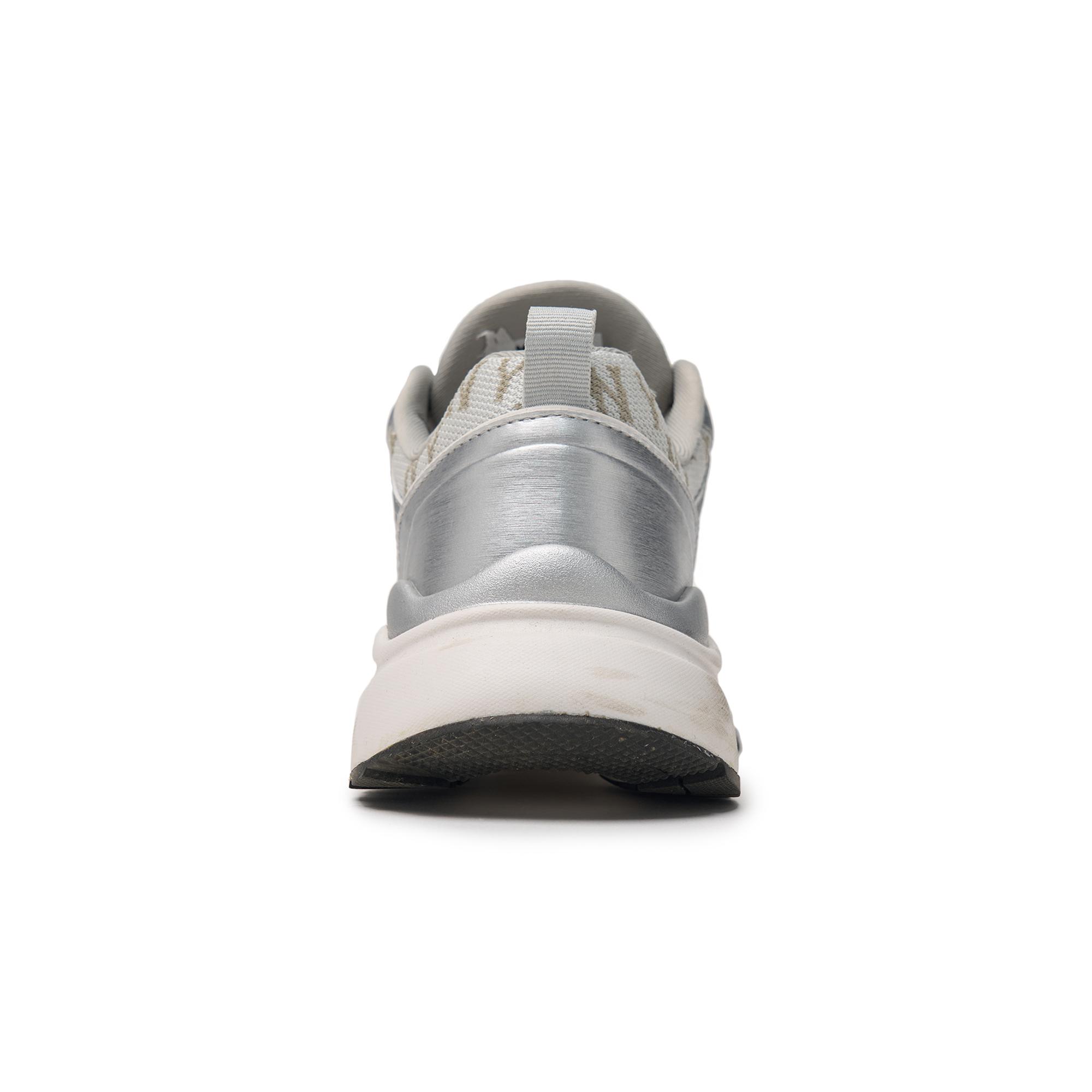 MLB公式 スニーカー Fastball Classic Monogram NY (Silver) Unisex Fastball Classic Monogram NY Yankees Silver M 9, W 10