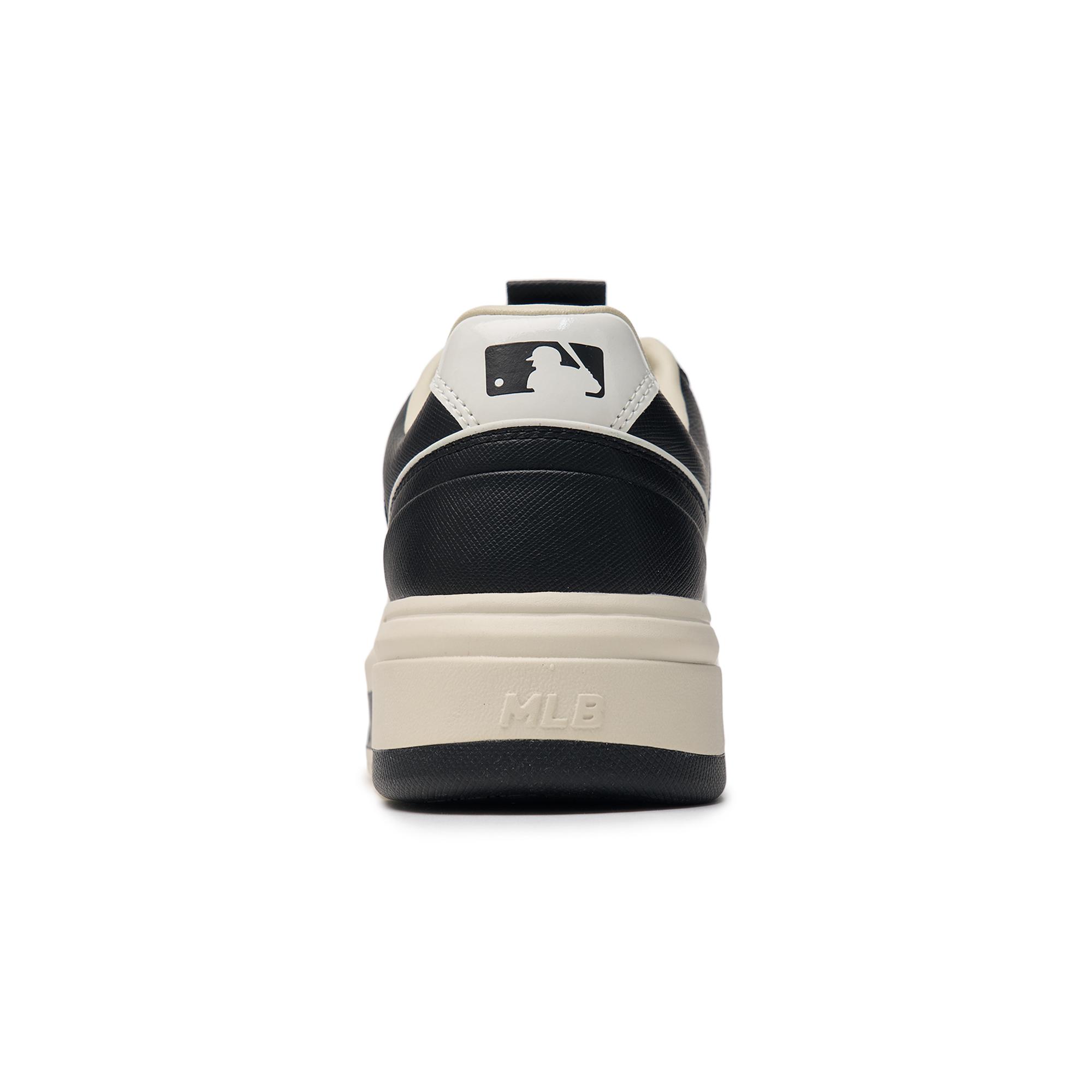 CHUNKY LINER SL SAFFIANO NEW YORK YANKEES (3ASXCLS4N-50BKS