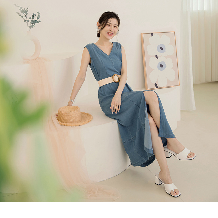 OB 輕丹寧前後兩穿舒涼V領拉鍊無袖開衩長連身裙 OBDA10054 SS24