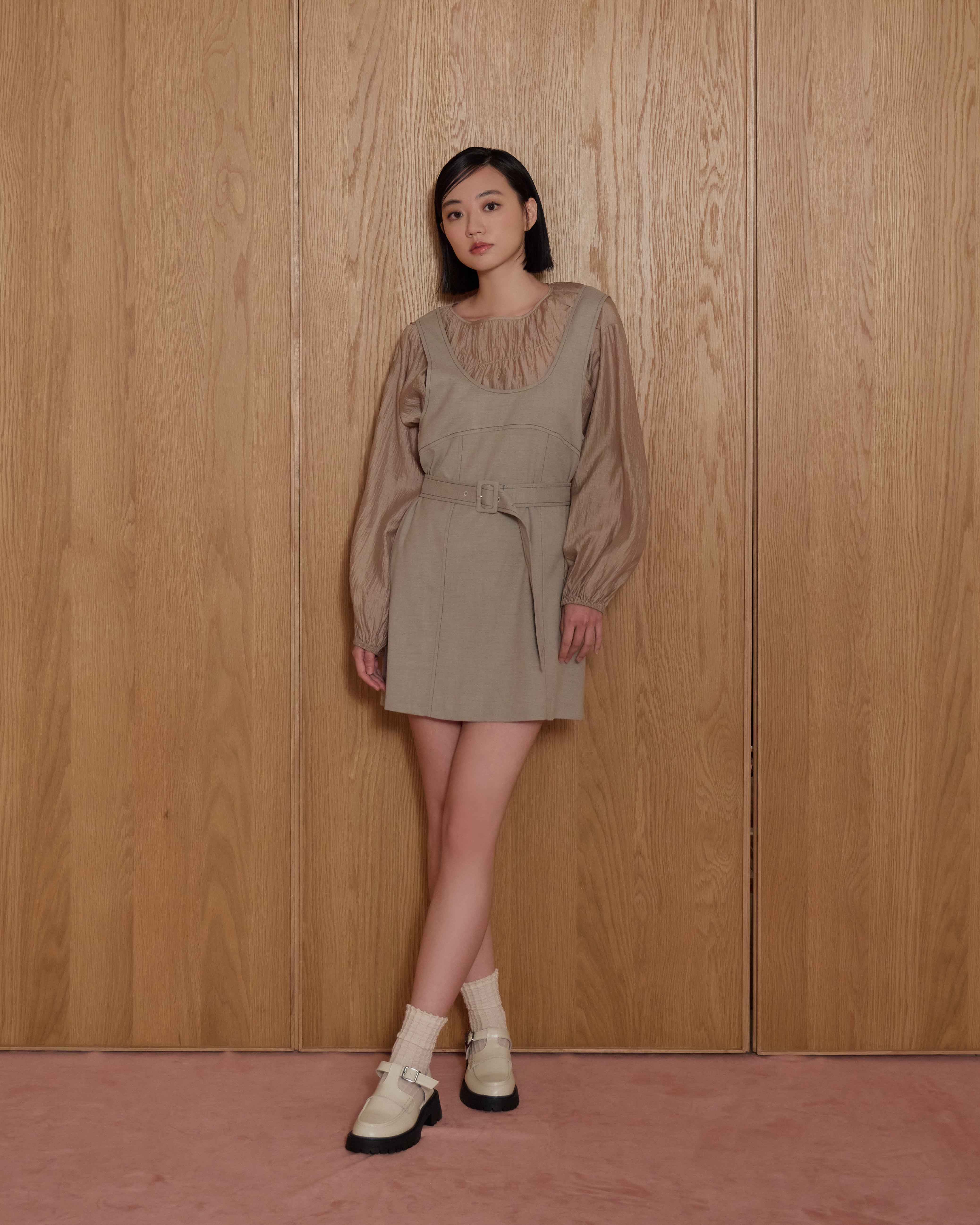 Round Neck Gathered Blouse_1