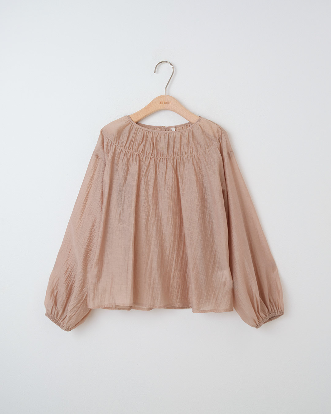 Round Neck Gathered Blouse_3