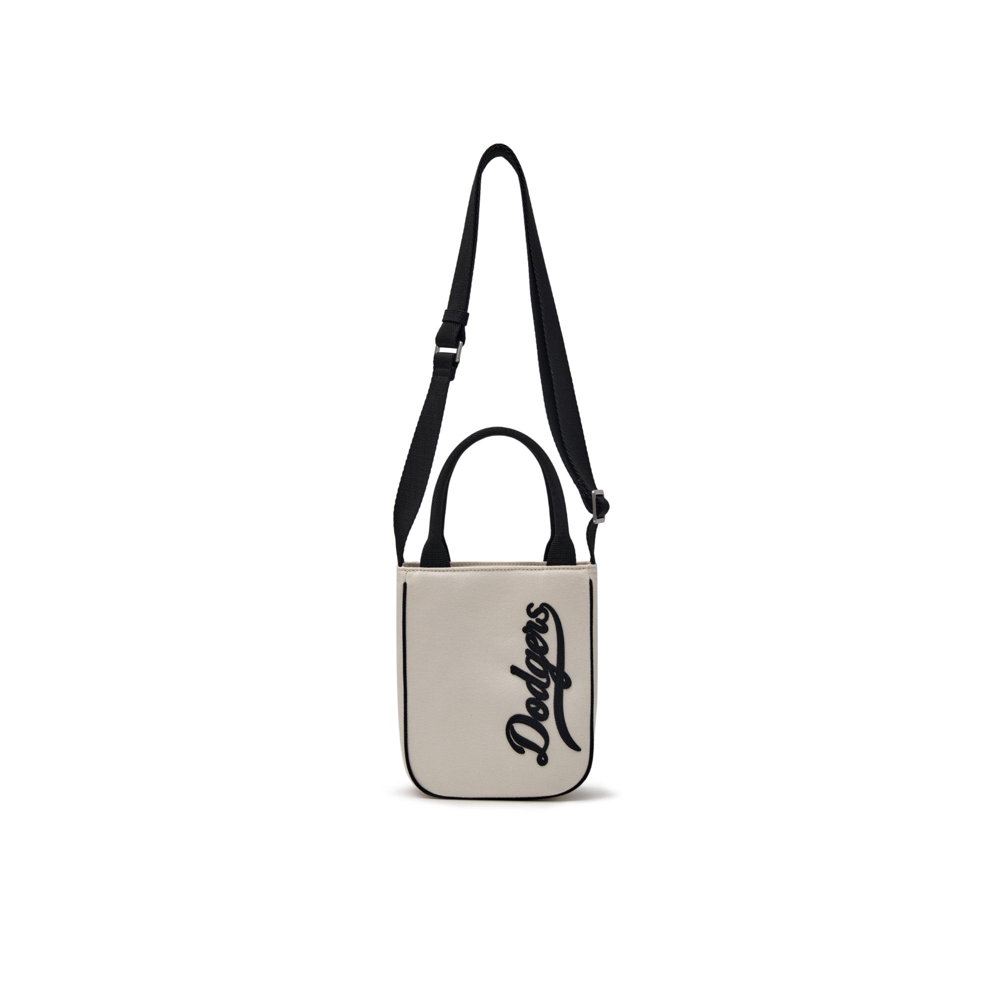 バックパック・リュック MLB Korea Varsity Cursive Denim Shoulder Bag LA DCream 3ABQL Túi MLB Culsive Denim Shoulder Bag LA 3ABQL054N-07CRD | MLB