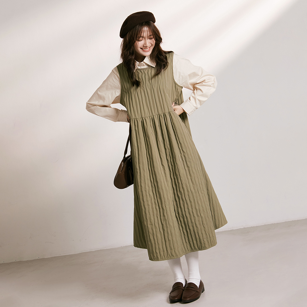 OB 日系壓褶紋理寬鬆圓領無袖連身裙 OBDA10209 FW24