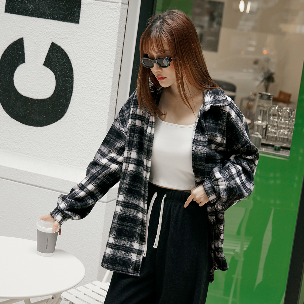 OB 寬版保暖毛呢休閒格紋襯衫外套 OBAB19981 FW24