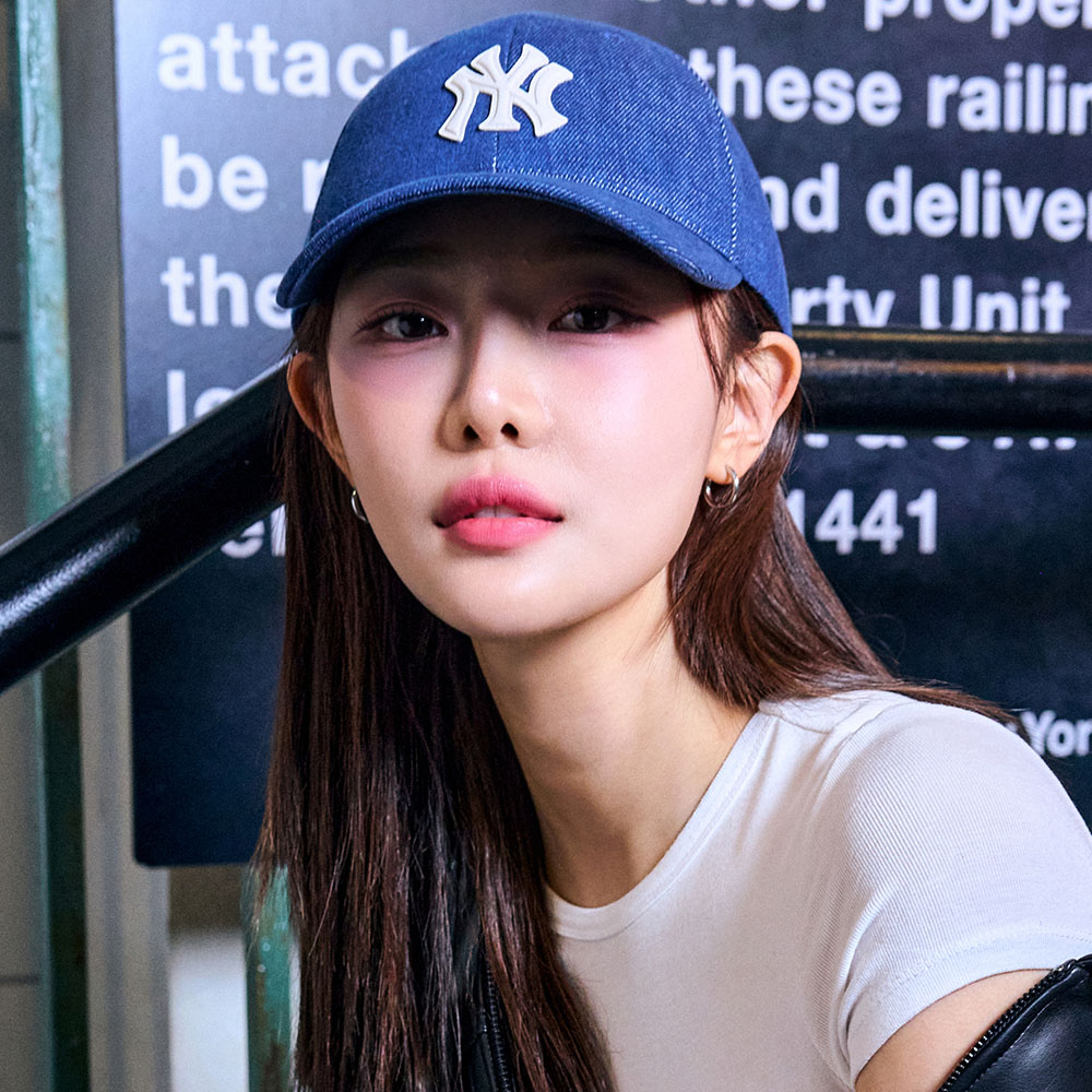 キャップ MLB Korea Denim New Structure Ball Cap NY LBlue 3ACPD015N-50 DENIM NEW STRUCTURED BALL CAP NEW YORK YANKEES (3ACPD015N