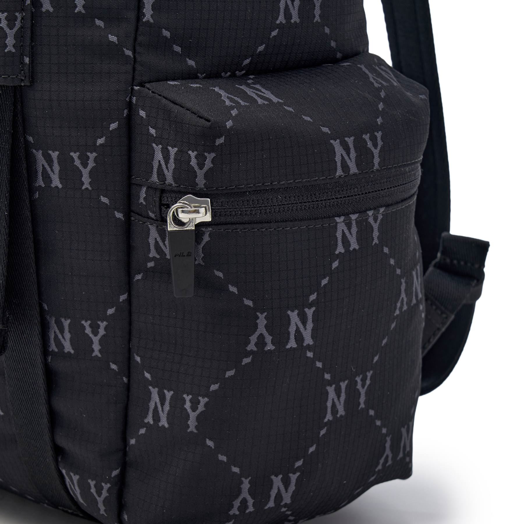 ★MLB Korea★ Diamond Monogram Sportive Backpack NY DBeige 3 MLB Korea] Diamond Monogram Sportive Hobo Bag New York