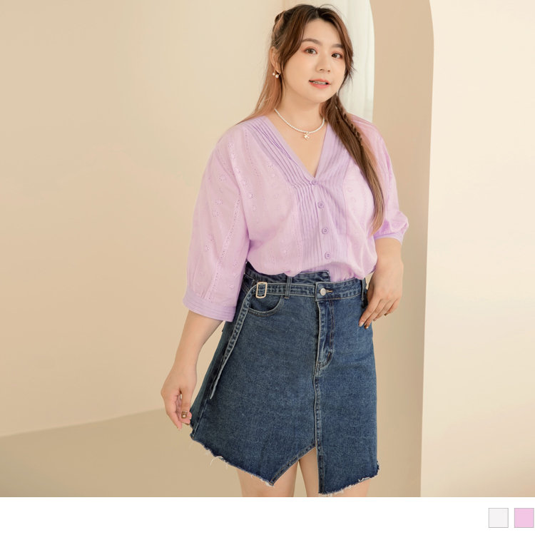 OB 雲朵自訂款-小V臉．V領甜美蕾絲緹花透膚上衣 OBAB17710 SS25