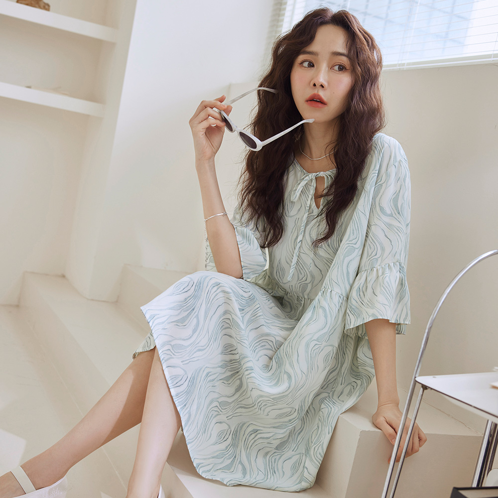 OB 小V領綁帶荷葉袖碎花短連身裙 OBDA10317 SS25