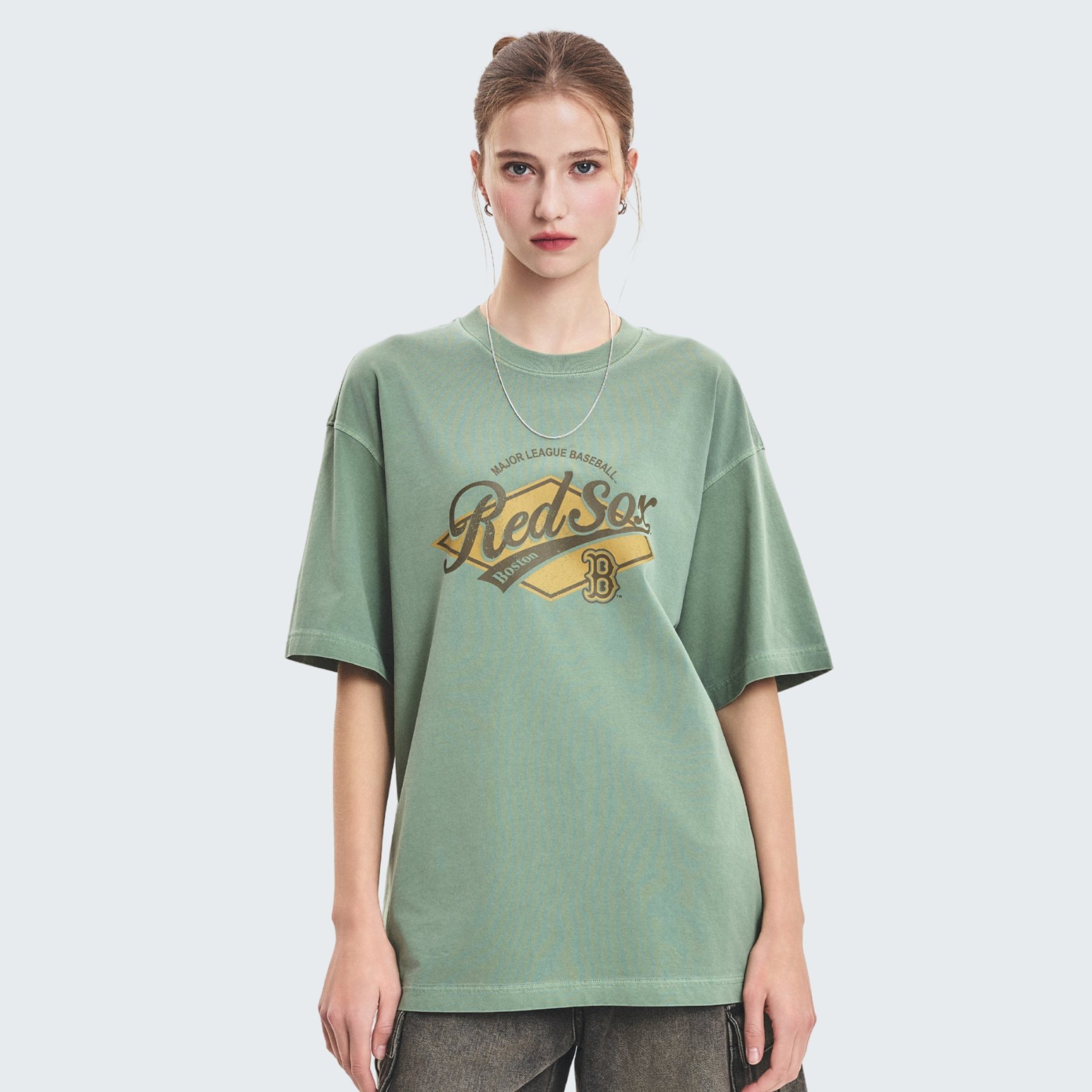 男女同款VARSITY VINTAGE WASHING GRAPHIC MEGA OVER FIT T