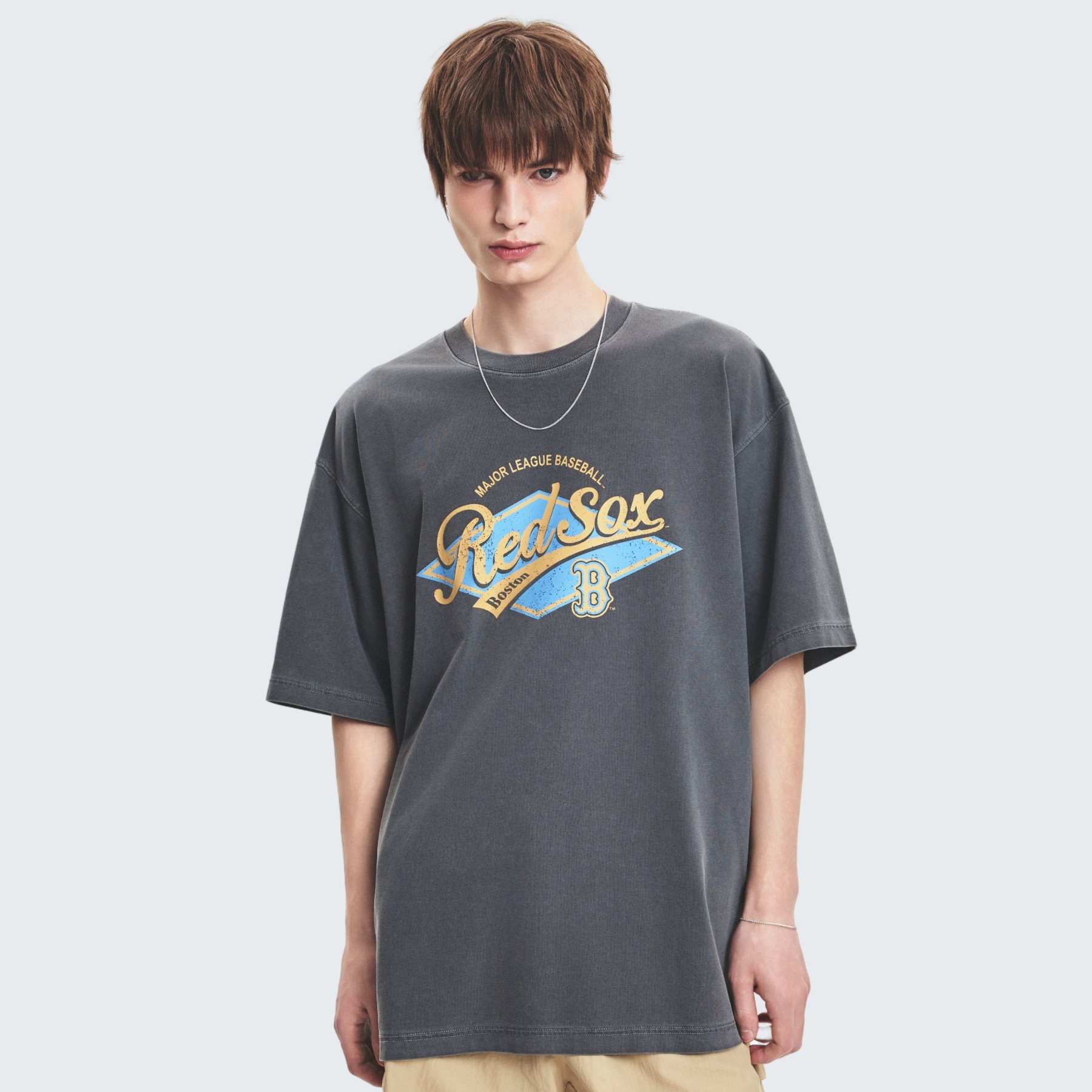 男女共用【MLB】Varsity Vintage Wash Graphic Mega Overfit TEE 8800278700860_02_0852e6d6-80fe