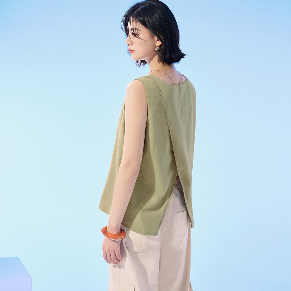 OB 涼感．抗UV素色後開衩冰河系防曬寬肩背心上衣 OBAB20294 SS25