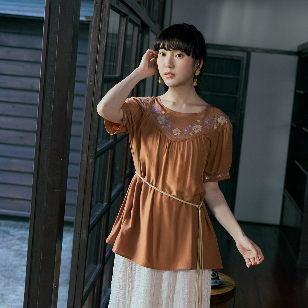 OB 日系花卉立體刺繡拋袖寬鬆上衣 OBAB20134 SS25