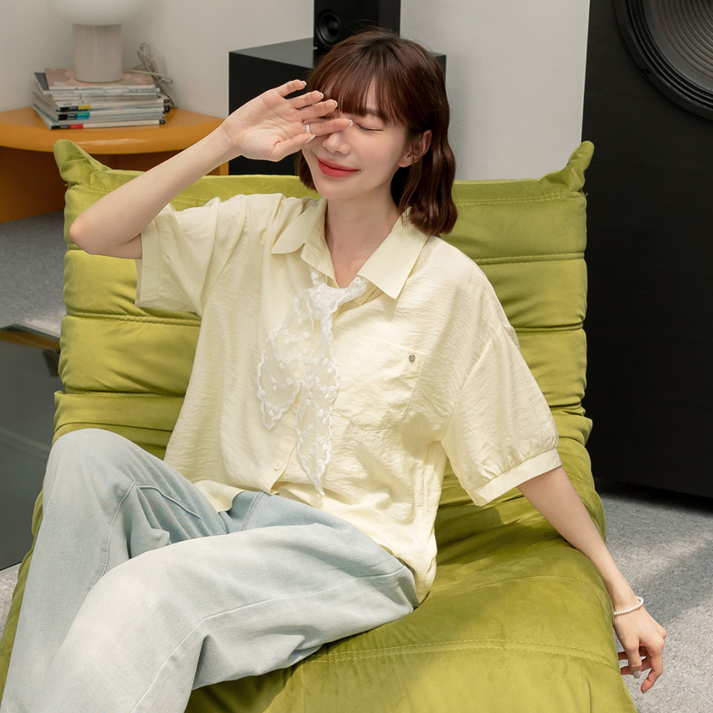 OB 光澤感微透膚寬鬆短袖襯衫(附蕾絲綁帶) OBAB20516 SS25