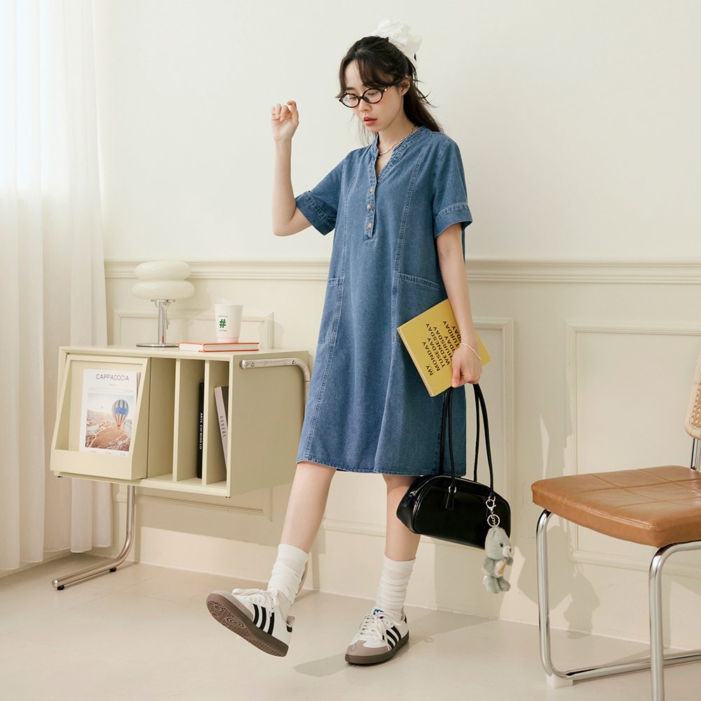 OB 純棉V領半開襟大口袋牛仔連身裙 OBDA10474 SS25