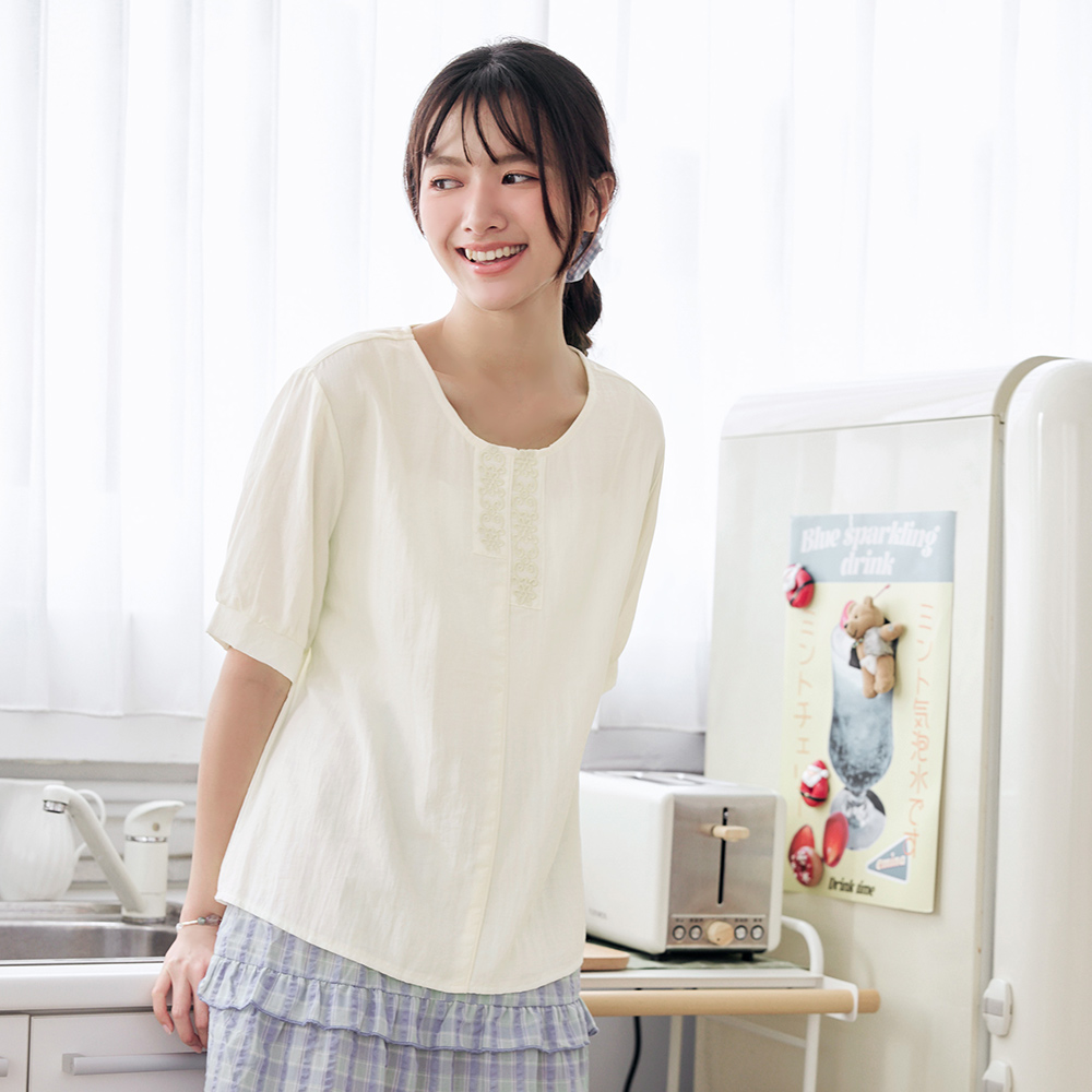 OB 素色細緻刺繡澎袖上衣 OBAB20490 SS25
