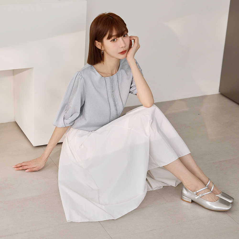 OB 細條紋鏤空蕾絲扭結澎袖上衣 OBAB20637 SS25