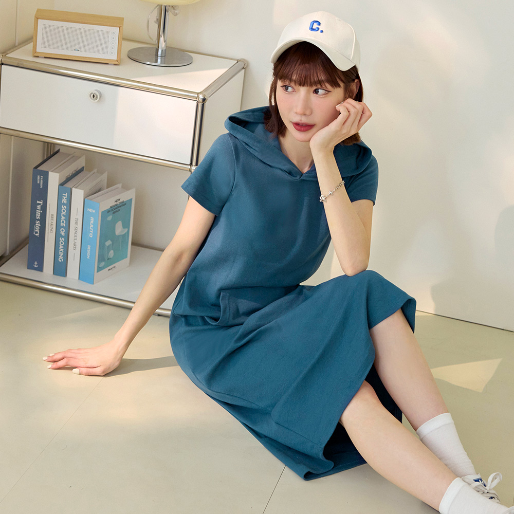OB 親膚棉質大口袋連帽長連身裙 OBDA5367SS25