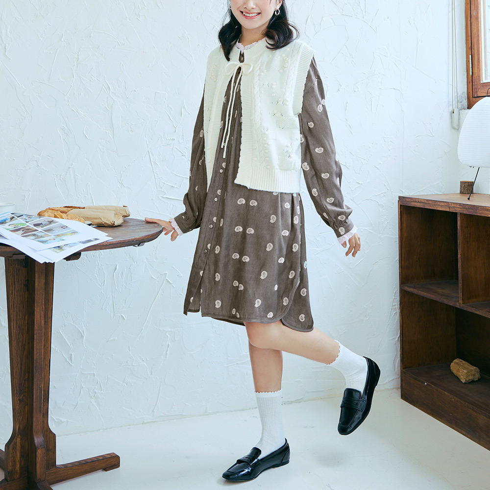 OB 日系立體繡花蕾絲滾邊開襟排釦連身裙 OBDA10567  FW25