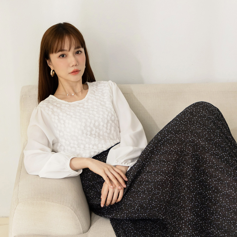 OB 微透膚繡花拼接澎袖上衣 OBAB20922 FW25