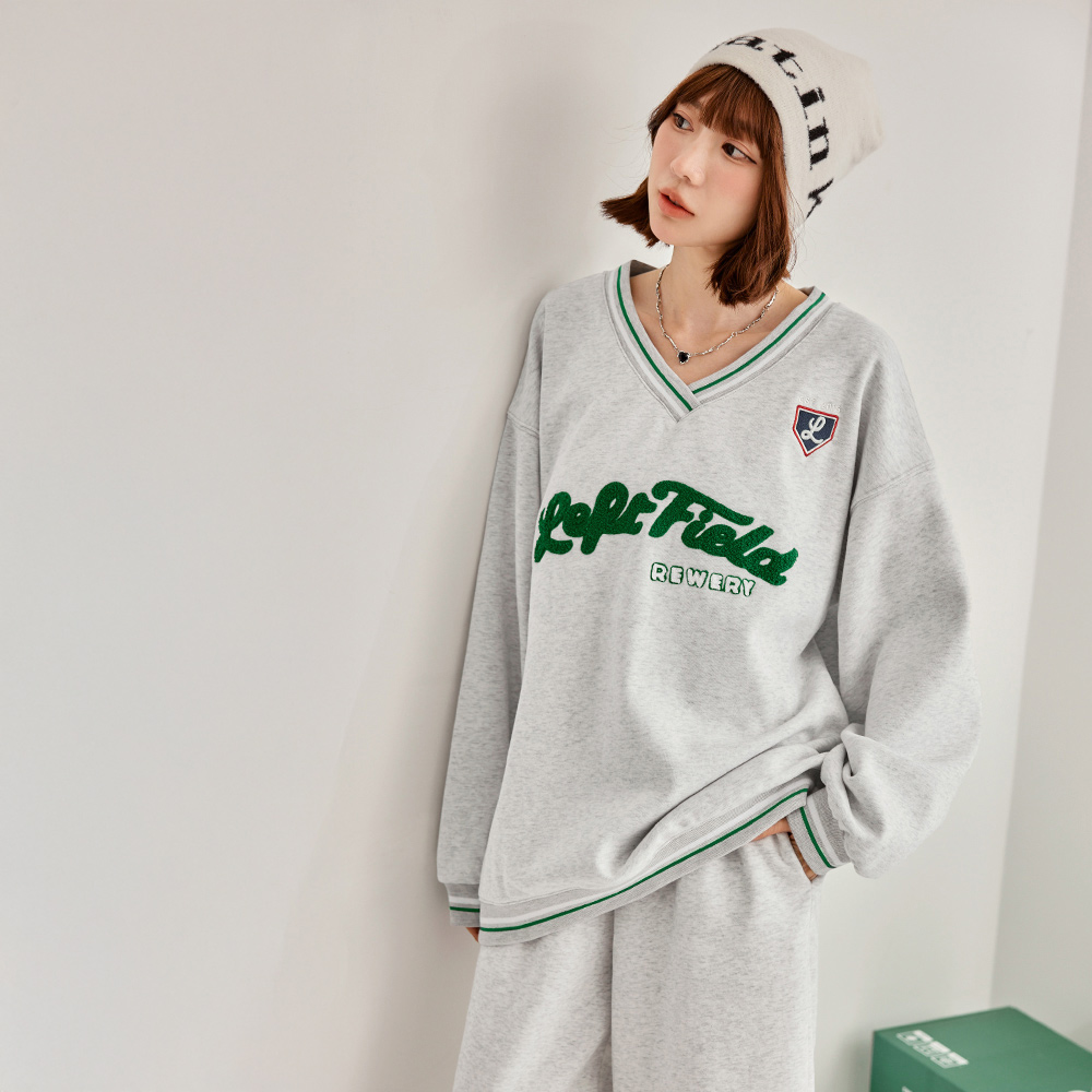 OB 內刷毛V領配色繡花大學Tee/衛衣 OBAB20783 FW25