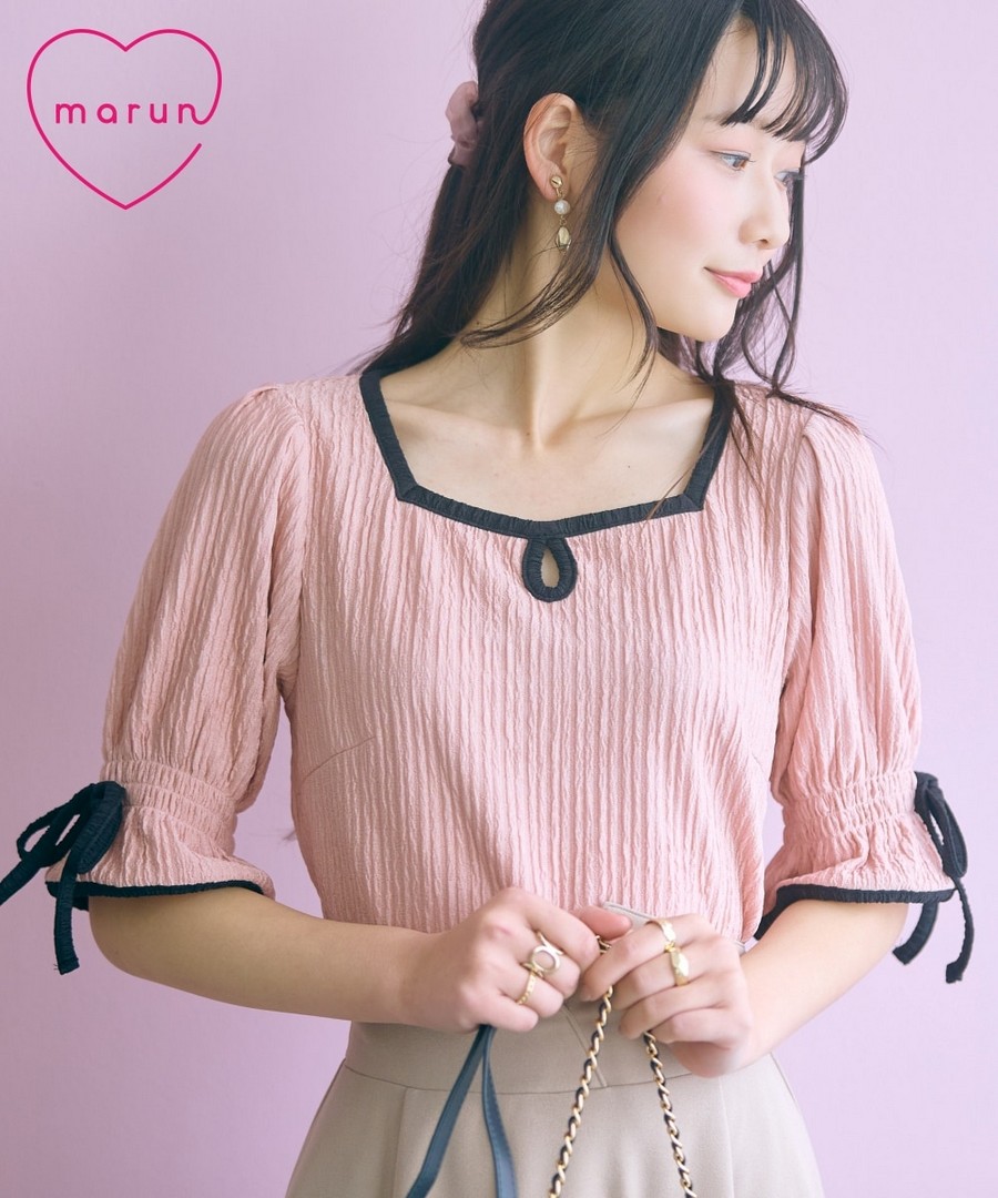 nissen 胸前小水滴形開口，袖口綁結上衣(marun) (日本女裝大尺碼) NSBNC0426B0005 SS26