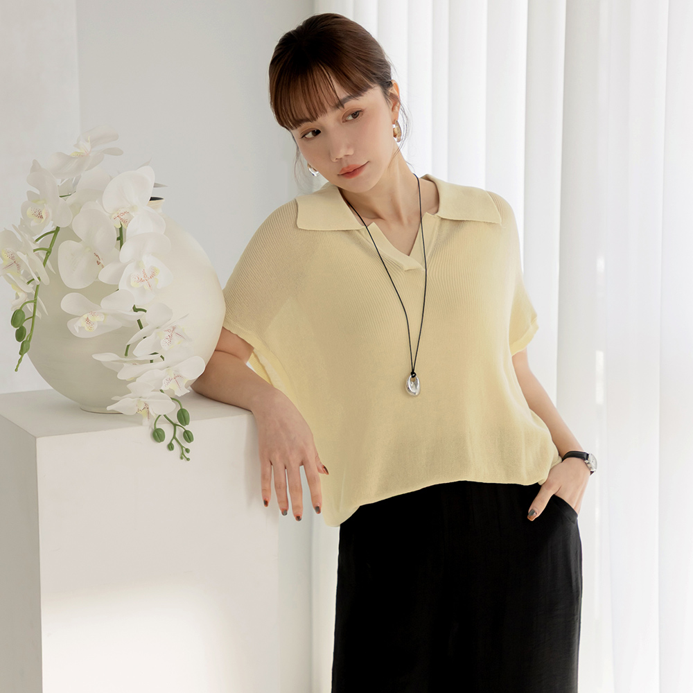 OB 仿亞麻針織透膚翻領短袖上衣 OBFA3234 SS26