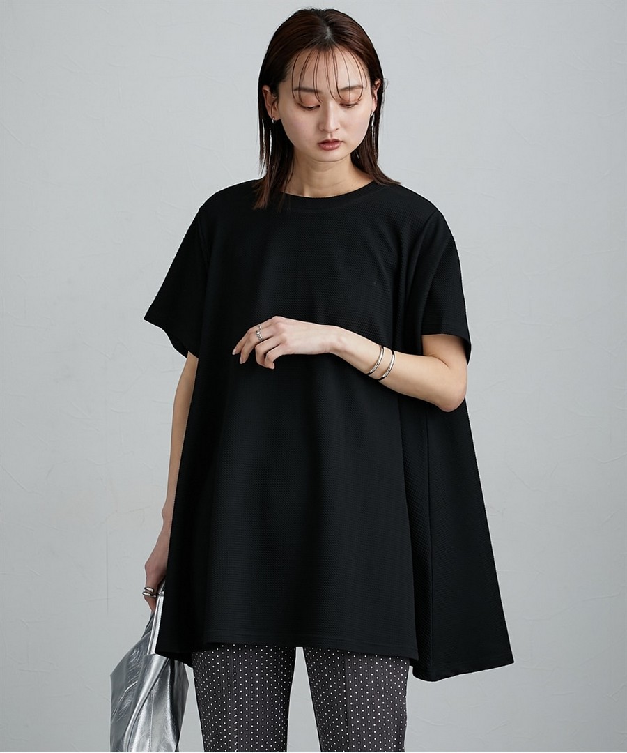 nissen 立體提花喇叭型長款上衣 (日本女裝大尺碼) NSCIH0126B0021 SS26