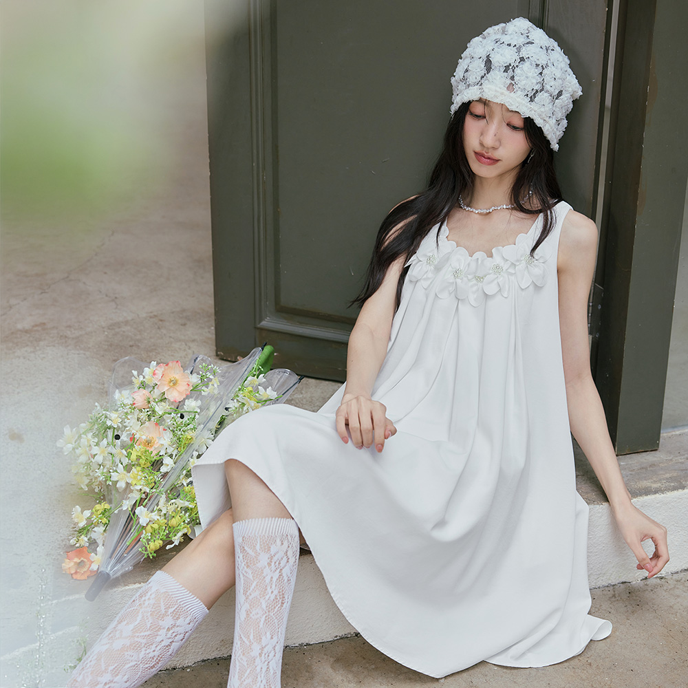 OB 立體珠飾花朵背心短連身裙 OBDA10723 SS26