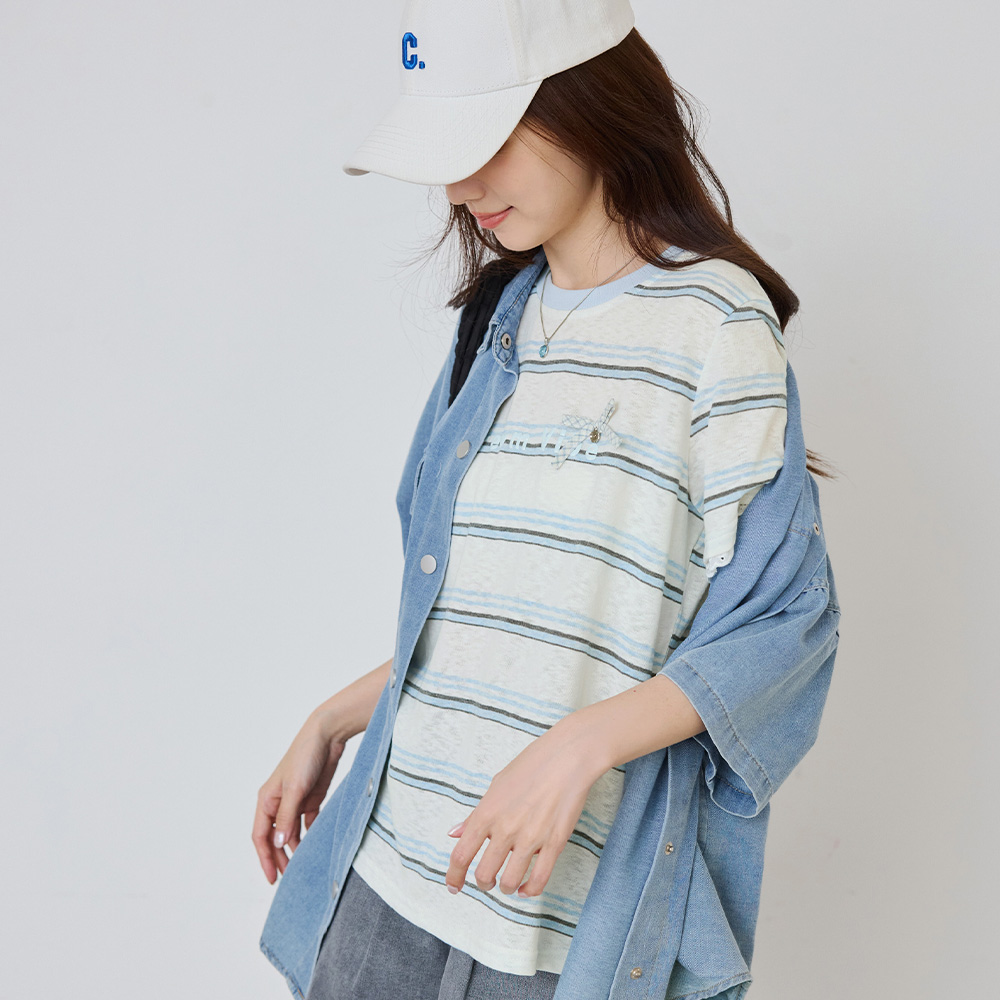OB 圓領粉嫩配色橫條紋短袖上衣 OBAB21498 SS26